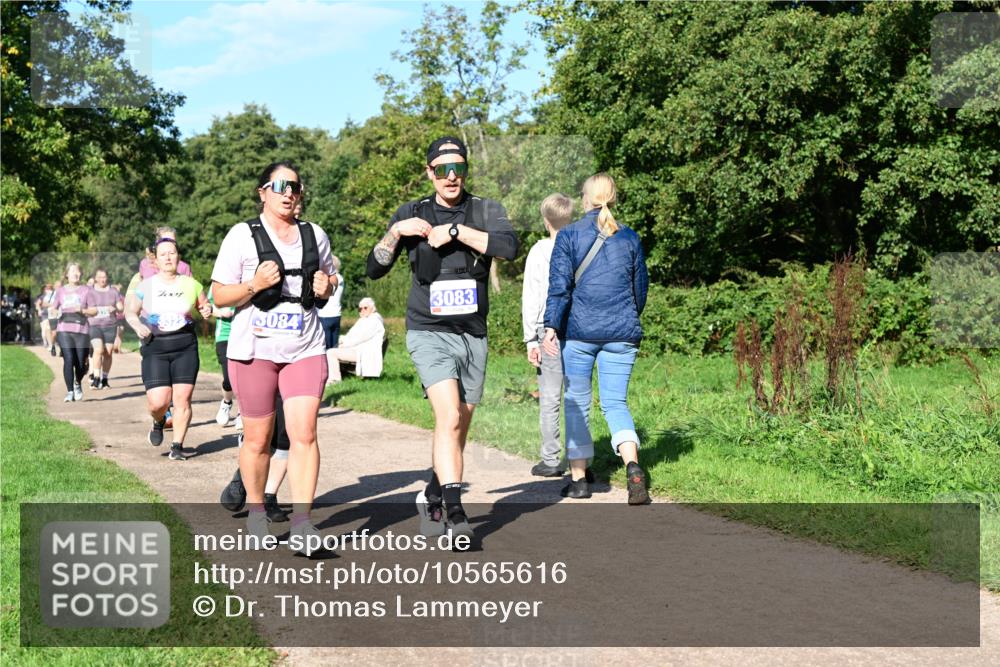 27.09.2026 - 35. Volkslauf durch das schöne Alstertal Dr. Thomas Lammeyer http://msf.ph/oto/10565616 27.09.2026 10:37:51 Laufen 3083, 3084 meine-sportfotos.de
