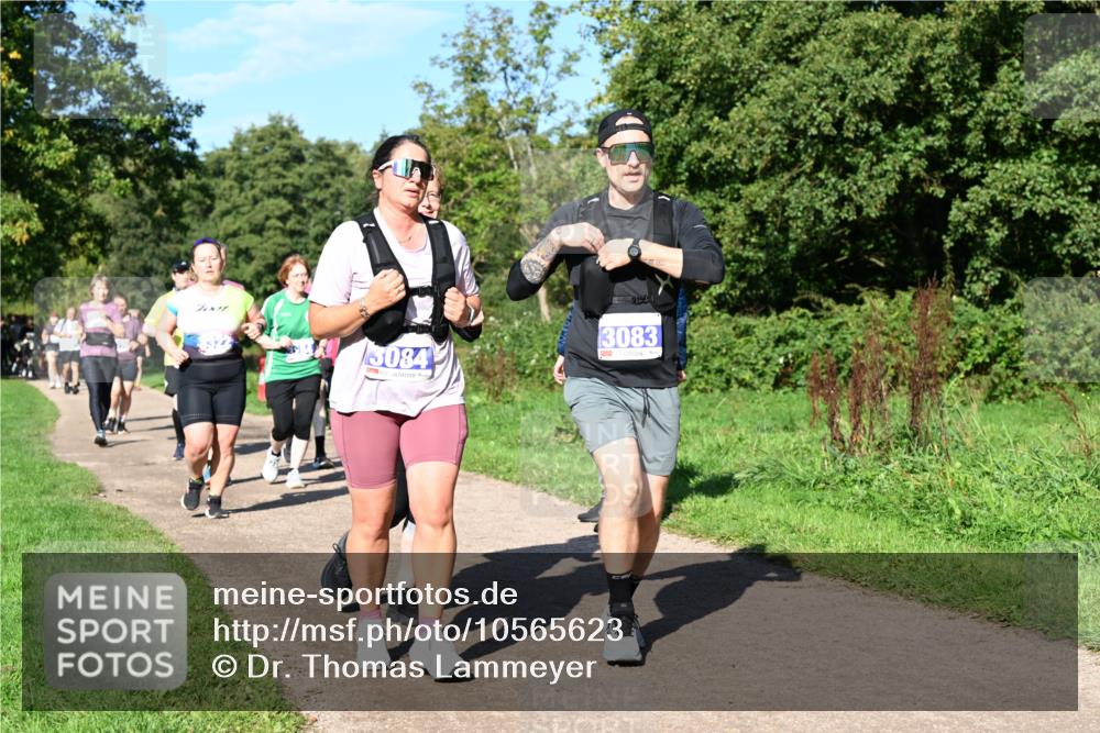 27.09.2026 - 35. Volkslauf durch das schöne Alstertal Dr. Thomas Lammeyer http://msf.ph/oto/10565623 27.09.2026 10:37:52 Laufen 3084, 3083 meine-sportfotos.de