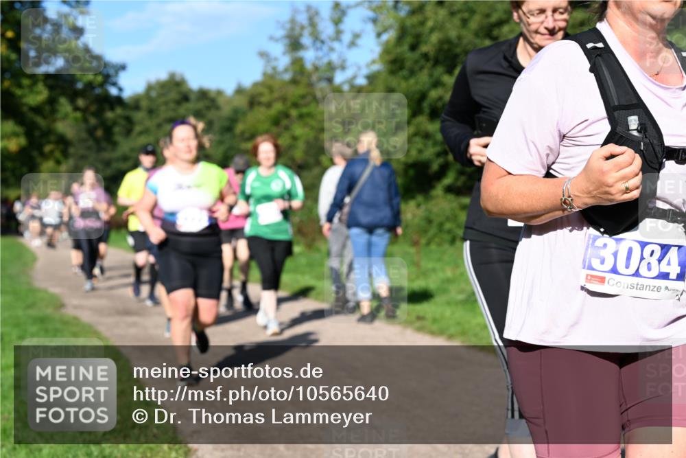 27.09.2026 - 35. Volkslauf durch das schöne Alstertal Dr. Thomas Lammeyer http://msf.ph/oto/10565640 27.09.2026 10:37:54 Laufen 3084 meine-sportfotos.de