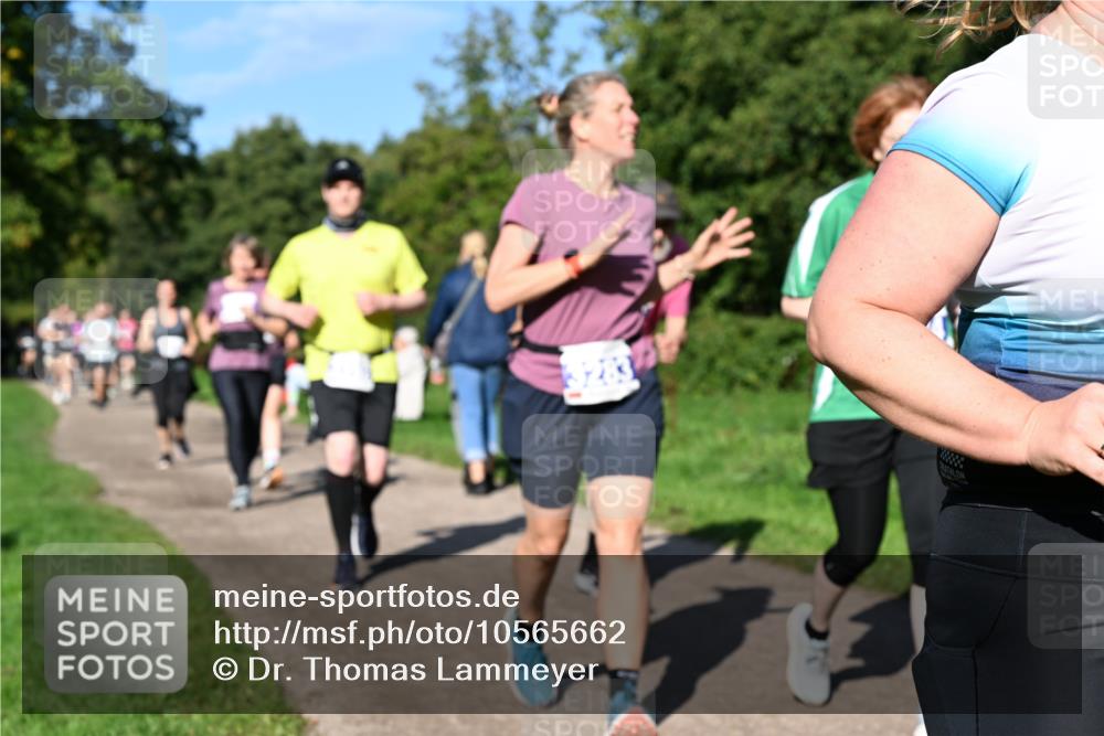 27.09.2026 - 35. Volkslauf durch das schöne Alstertal Dr. Thomas Lammeyer http://msf.ph/oto/10565662 27.09.2026 10:37:56 Laufen  meine-sportfotos.de