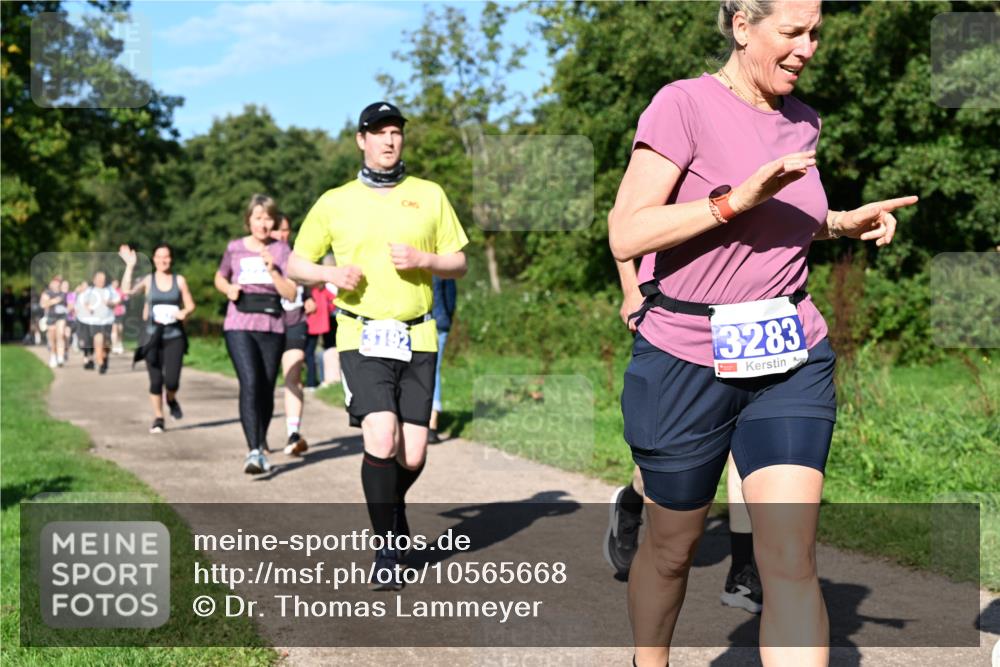 27.09.2026 - 35. Volkslauf durch das schöne Alstertal Dr. Thomas Lammeyer http://msf.ph/oto/10565668 27.09.2026 10:37:57 Laufen 13192, 3283 meine-sportfotos.de