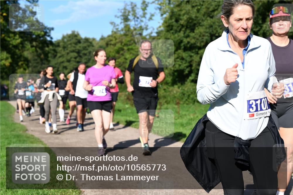 27.09.2026 - 35. Volkslauf durch das schöne Alstertal Dr. Thomas Lammeyer http://msf.ph/oto/10565773 27.09.2026 10:38:12 Laufen 310 meine-sportfotos.de