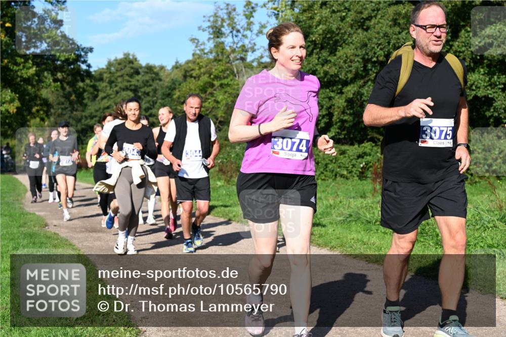 27.09.2026 - 35. Volkslauf durch das schöne Alstertal Dr. Thomas Lammeyer http://msf.ph/oto/10565790 27.09.2026 10:38:14 Laufen 3074, 13075, 3044 meine-sportfotos.de