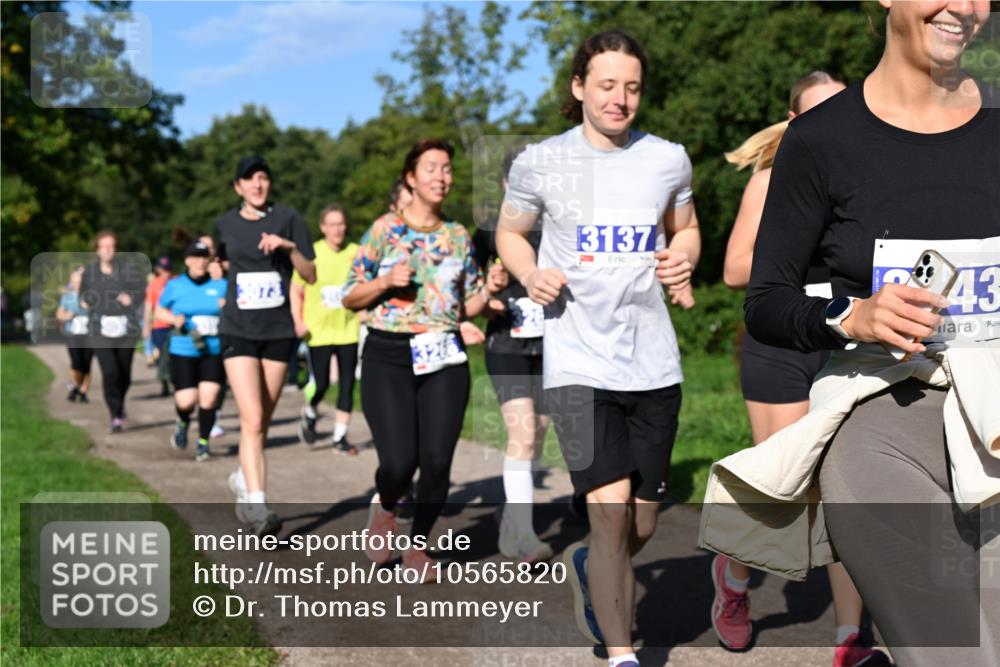 27.09.2026 - 35. Volkslauf durch das schöne Alstertal Dr. Thomas Lammeyer http://msf.ph/oto/10565820 27.09.2026 10:38:17 Laufen 3137, 43 meine-sportfotos.de