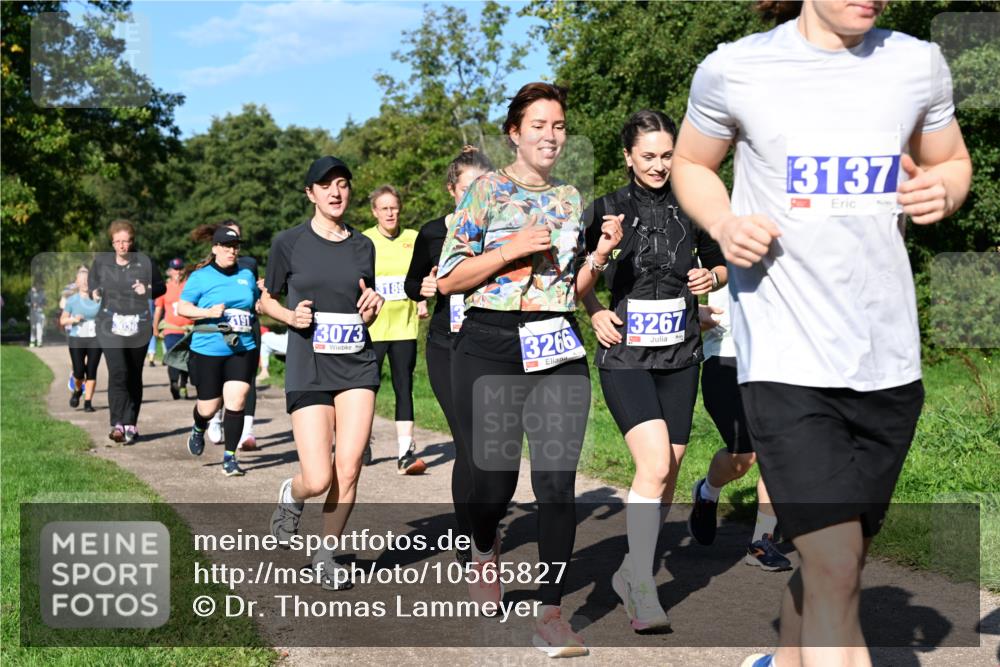 27.09.2026 - 35. Volkslauf durch das schöne Alstertal Dr. Thomas Lammeyer http://msf.ph/oto/10565827 27.09.2026 10:38:18 Laufen 191, 3073, 3189, 3266, 3267, 3137 meine-sportfotos.de