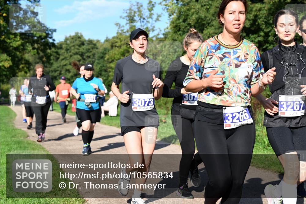 27.09.2026 - 35. Volkslauf durch das schöne Alstertal Dr. Thomas Lammeyer http://msf.ph/oto/10565834 27.09.2026 10:38:19 Laufen 3073, 1307, 3266, 3267 meine-sportfotos.de