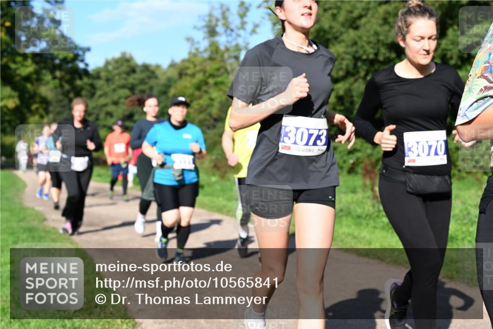 27.09.2026 - 35. Volkslauf durch das schöne Alstertal Dr. Thomas Lammeyer http://msf.ph/oto/10565841 27.09.2026 10:38:20 Laufen 3073, 3070 meine-sportfotos.de