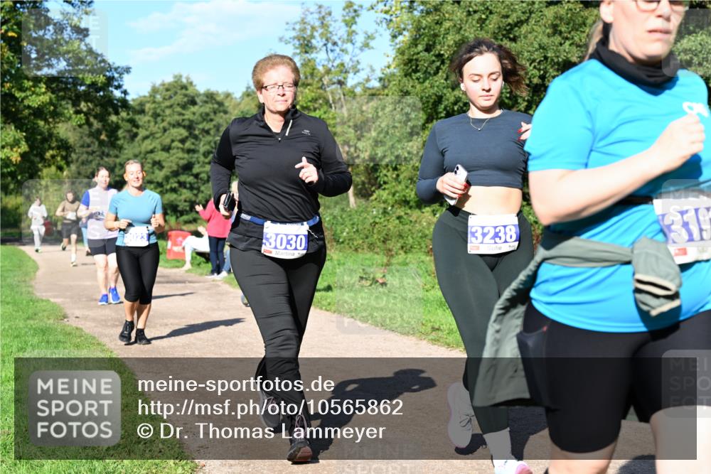 27.09.2026 - 35. Volkslauf durch das schöne Alstertal Dr. Thomas Lammeyer http://msf.ph/oto/10565862 27.09.2026 10:38:22 Laufen 3030, 3238, 319 meine-sportfotos.de