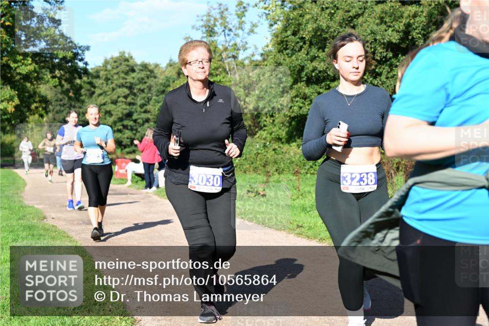 27.09.2026 - 35. Volkslauf durch das schöne Alstertal Dr. Thomas Lammeyer http://msf.ph/oto/10565864 27.09.2026 10:38:22 Laufen 3030, 3238 meine-sportfotos.de