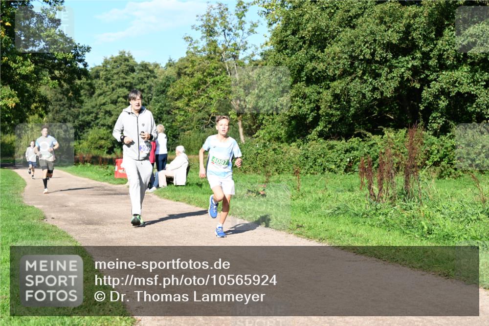 27.09.2026 - 35. Volkslauf durch das schöne Alstertal Dr. Thomas Lammeyer http://msf.ph/oto/10565924 27.09.2026 10:38:38 Laufen 3969, 4097 meine-sportfotos.de
