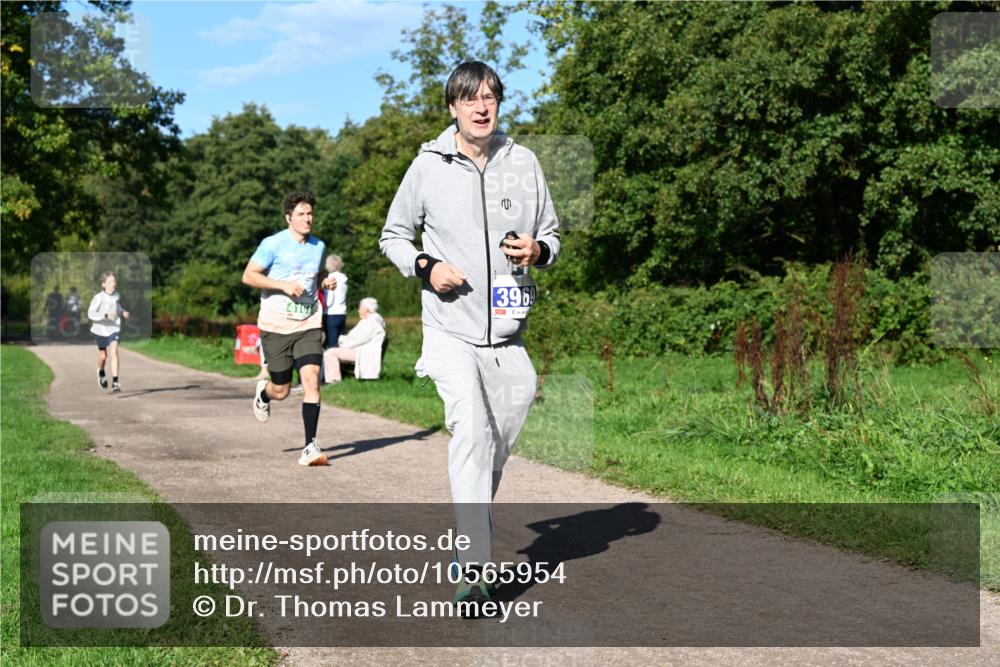 27.09.2026 - 35. Volkslauf durch das schöne Alstertal Dr. Thomas Lammeyer http://msf.ph/oto/10565954 27.09.2026 10:38:41 Laufen 4107, 3969 meine-sportfotos.de