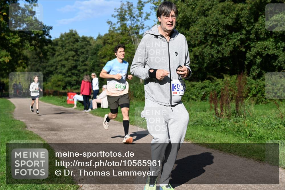 27.09.2026 - 35. Volkslauf durch das schöne Alstertal Dr. Thomas Lammeyer http://msf.ph/oto/10565961 27.09.2026 10:38:42 Laufen 4107, 39 meine-sportfotos.de