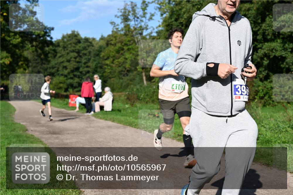 27.09.2026 - 35. Volkslauf durch das schöne Alstertal Dr. Thomas Lammeyer http://msf.ph/oto/10565967 27.09.2026 10:38:42 Laufen 4107, 39 meine-sportfotos.de