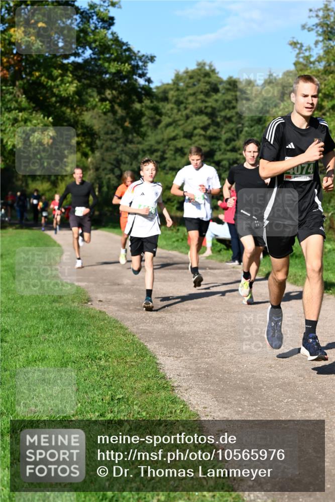 27.09.2026 - 35. Volkslauf durch das schöne Alstertal Dr. Thomas Lammeyer http://msf.ph/oto/10565976 27.09.2026 10:38:55 Laufen 4074 meine-sportfotos.de