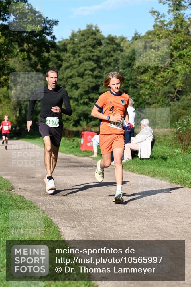 27.09.2026 - 35. Volkslauf durch das schöne Alstertal Dr. Thomas Lammeyer http://msf.ph/oto/10565997 27.09.2026 10:38:58 Laufen 4075, 132 meine-sportfotos.de