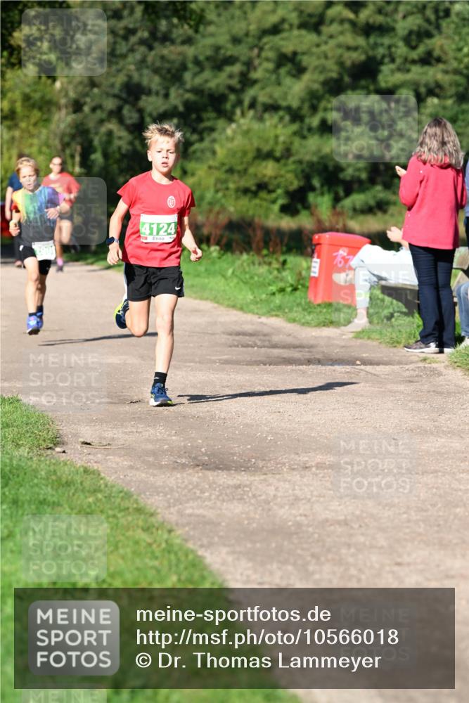 27.09.2026 - 35. Volkslauf durch das schöne Alstertal Dr. Thomas Lammeyer http://msf.ph/oto/10566018 27.09.2026 10:39:03 Laufen 4124, 167 meine-sportfotos.de