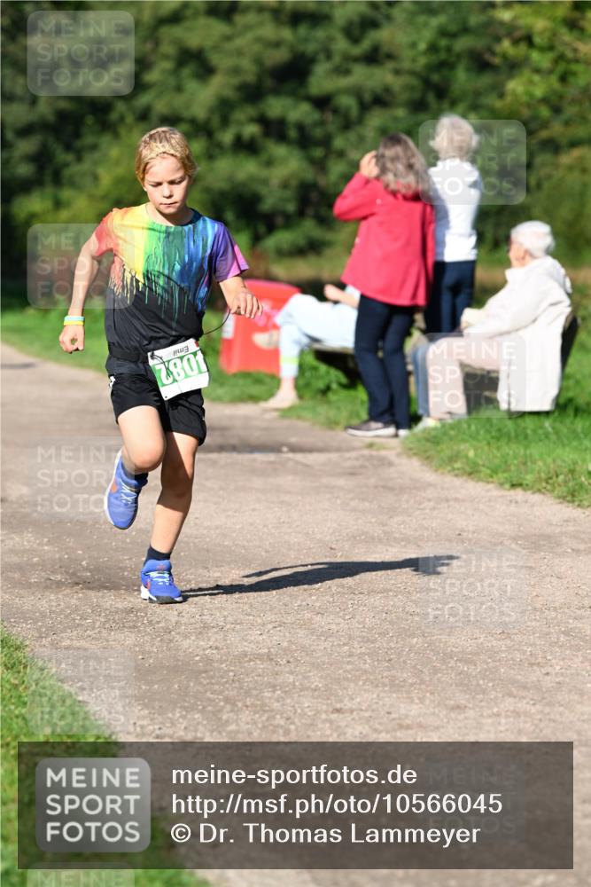 27.09.2026 - 35. Volkslauf durch das schöne Alstertal Dr. Thomas Lammeyer http://msf.ph/oto/10566045 27.09.2026 10:39:07 Laufen 082 meine-sportfotos.de