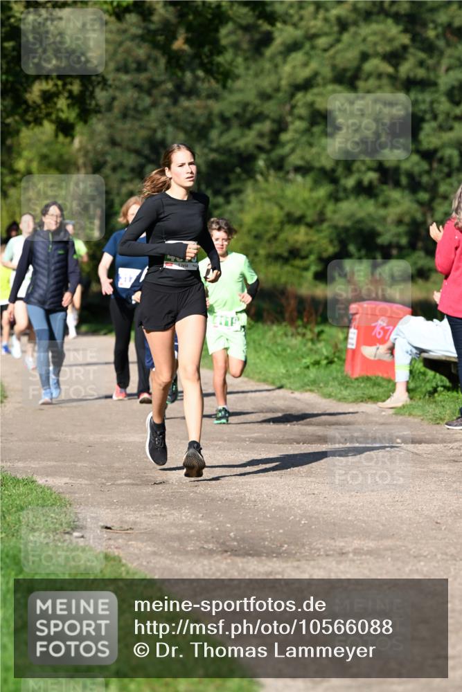 27.09.2026 - 35. Volkslauf durch das schöne Alstertal Dr. Thomas Lammeyer http://msf.ph/oto/10566088 27.09.2026 10:39:15 Laufen 167 meine-sportfotos.de