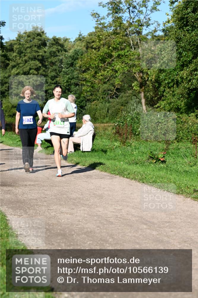 27.09.2026 - 35. Volkslauf durch das schöne Alstertal Dr. Thomas Lammeyer http://msf.ph/oto/10566139 27.09.2026 10:39:23 Laufen 3174 meine-sportfotos.de