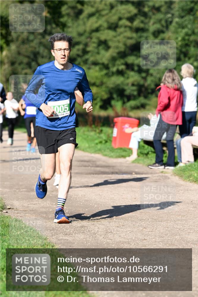 27.09.2026 - 35. Volkslauf durch das schöne Alstertal Dr. Thomas Lammeyer http://msf.ph/oto/10566291 27.09.2026 10:39:50 Laufen 005 meine-sportfotos.de