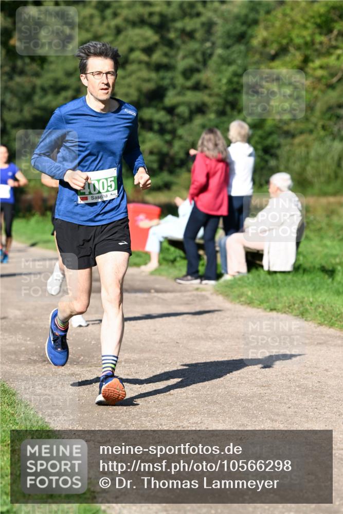 27.09.2026 - 35. Volkslauf durch das schöne Alstertal Dr. Thomas Lammeyer http://msf.ph/oto/10566298 27.09.2026 10:39:51 Laufen 4005 meine-sportfotos.de