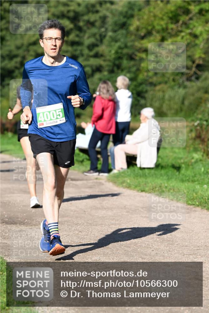 27.09.2026 - 35. Volkslauf durch das schöne Alstertal Dr. Thomas Lammeyer http://msf.ph/oto/10566300 27.09.2026 10:39:51 Laufen 4005 meine-sportfotos.de