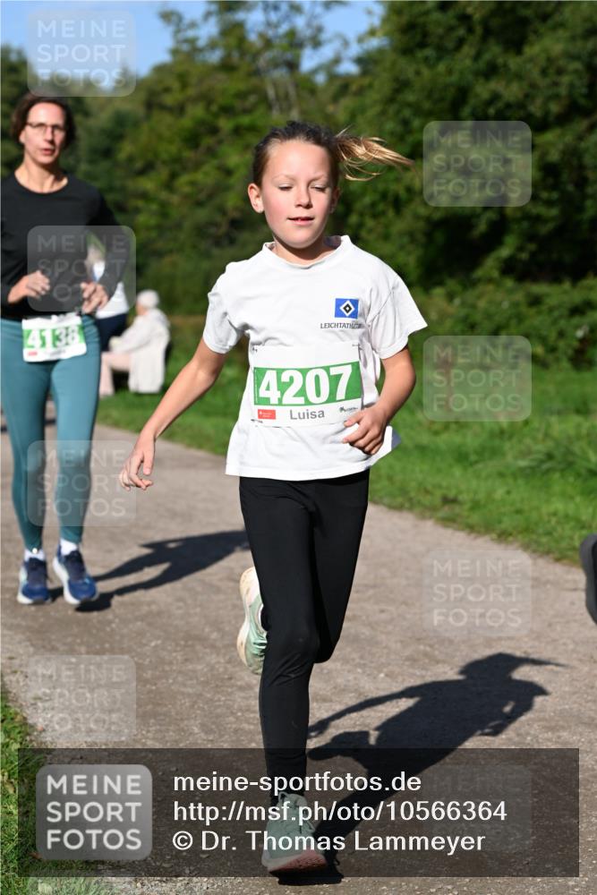27.09.2026 - 35. Volkslauf durch das schöne Alstertal Dr. Thomas Lammeyer http://msf.ph/oto/10566364 27.09.2026 10:40:01 Laufen 4138, 4207 meine-sportfotos.de