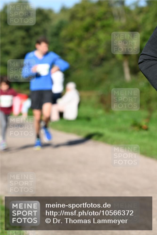 27.09.2026 - 35. Volkslauf durch das schöne Alstertal Dr. Thomas Lammeyer http://msf.ph/oto/10566372 27.09.2026 10:40:03 Laufen  meine-sportfotos.de