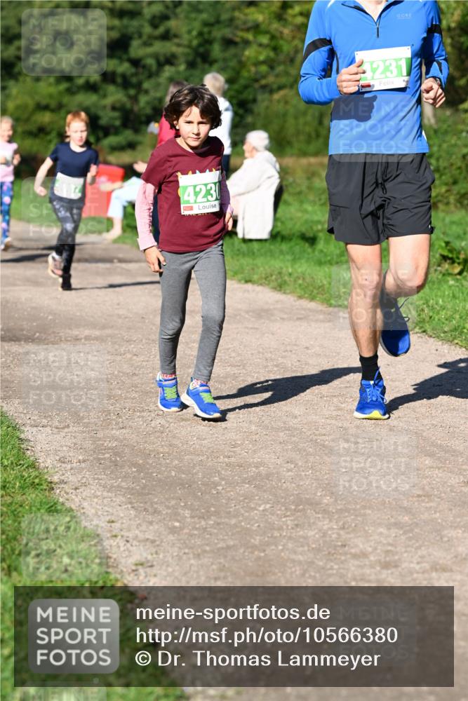 27.09.2026 - 35. Volkslauf durch das schöne Alstertal Dr. Thomas Lammeyer http://msf.ph/oto/10566380 27.09.2026 10:40:04 Laufen 4230, 1231 meine-sportfotos.de