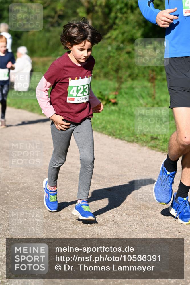 27.09.2026 - 35. Volkslauf durch das schöne Alstertal Dr. Thomas Lammeyer http://msf.ph/oto/10566391 27.09.2026 10:40:06 Laufen 423 meine-sportfotos.de