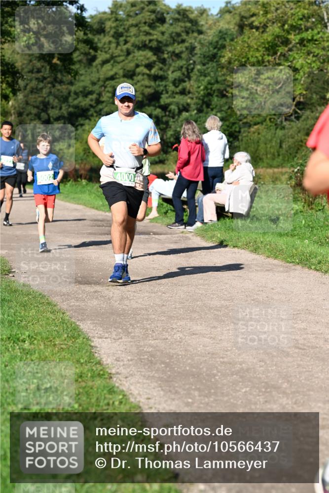 27.09.2026 - 35. Volkslauf durch das schöne Alstertal Dr. Thomas Lammeyer http://msf.ph/oto/10566437 27.09.2026 10:40:14 Laufen 5002, 4000 meine-sportfotos.de