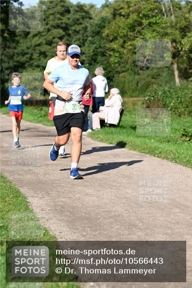 27.09.2026 - 35. Volkslauf durch das schöne Alstertal Dr. Thomas Lammeyer http://msf.ph/oto/10566443 27.09.2026 10:40:14 Laufen 5002, 4000 meine-sportfotos.de