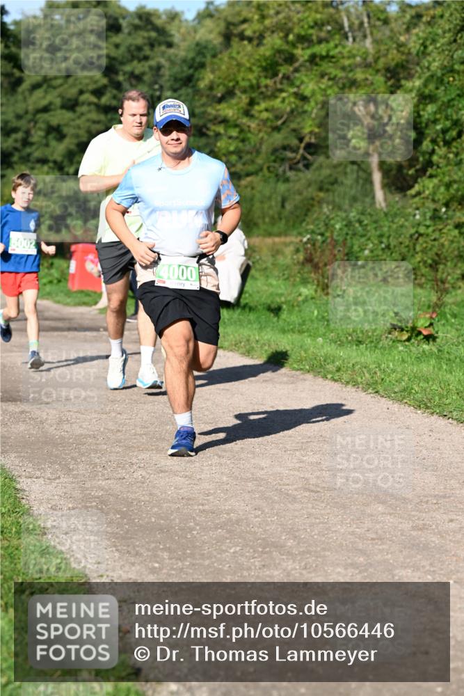 27.09.2026 - 35. Volkslauf durch das schöne Alstertal Dr. Thomas Lammeyer http://msf.ph/oto/10566446 27.09.2026 10:40:15 Laufen 5002, 4000 meine-sportfotos.de
