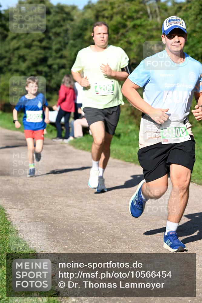 27.09.2026 - 35. Volkslauf durch das schöne Alstertal Dr. Thomas Lammeyer http://msf.ph/oto/10566454 27.09.2026 10:40:16 Laufen 4000 meine-sportfotos.de