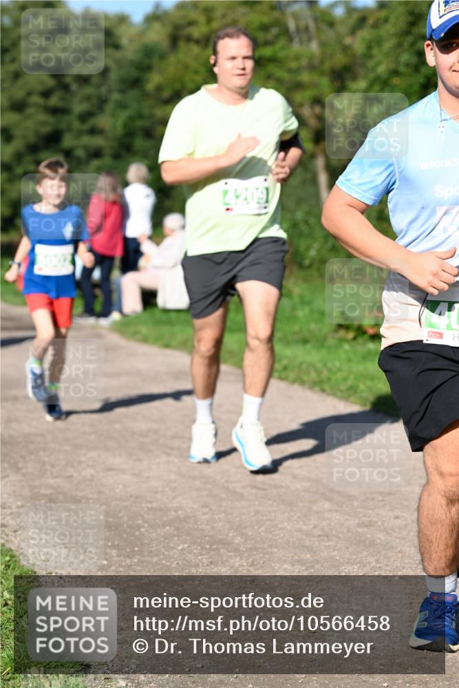 27.09.2026 - 35. Volkslauf durch das schöne Alstertal Dr. Thomas Lammeyer http://msf.ph/oto/10566458 27.09.2026 10:40:16 Laufen 4209 meine-sportfotos.de