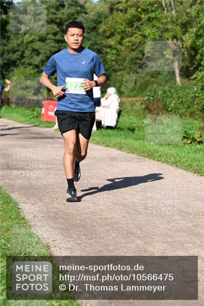 27.09.2026 - 35. Volkslauf durch das schöne Alstertal Dr. Thomas Lammeyer http://msf.ph/oto/10566475 27.09.2026 10:40:19 Laufen 2422 meine-sportfotos.de