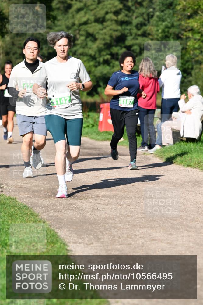 27.09.2026 - 35. Volkslauf durch das schöne Alstertal Dr. Thomas Lammeyer http://msf.ph/oto/10566495 27.09.2026 10:40:23 Laufen  meine-sportfotos.de