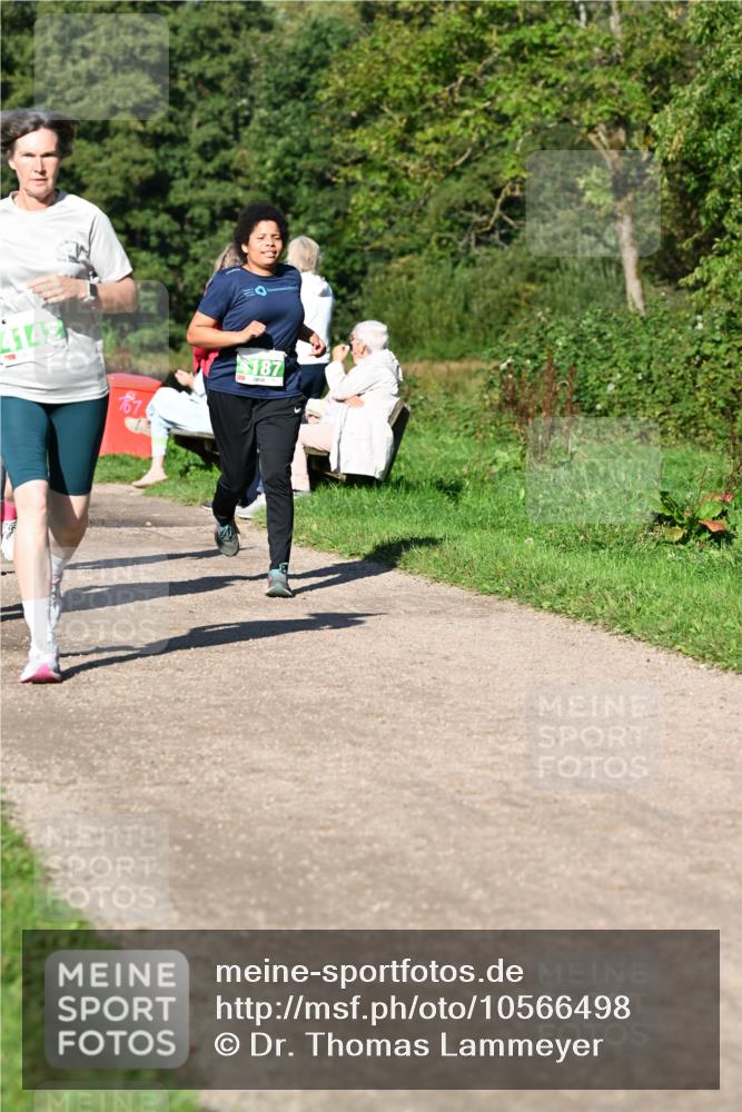 27.09.2026 - 35. Volkslauf durch das schöne Alstertal Dr. Thomas Lammeyer http://msf.ph/oto/10566498 27.09.2026 10:40:23 Laufen 4142, 167, 187 meine-sportfotos.de