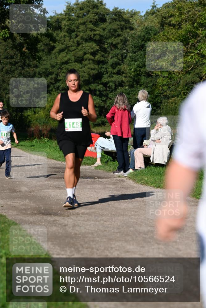 27.09.2026 - 35. Volkslauf durch das schöne Alstertal Dr. Thomas Lammeyer http://msf.ph/oto/10566524 27.09.2026 10:40:27 Laufen 4109, 8715 meine-sportfotos.de