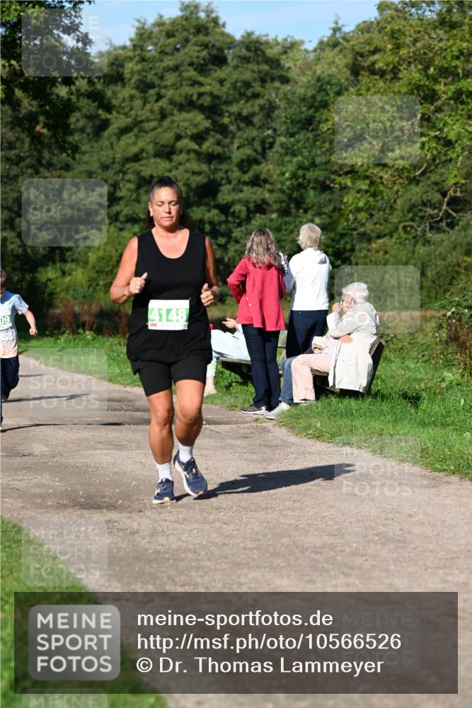 27.09.2026 - 35. Volkslauf durch das schöne Alstertal Dr. Thomas Lammeyer http://msf.ph/oto/10566526 27.09.2026 10:40:28 Laufen 09, 4148 meine-sportfotos.de
