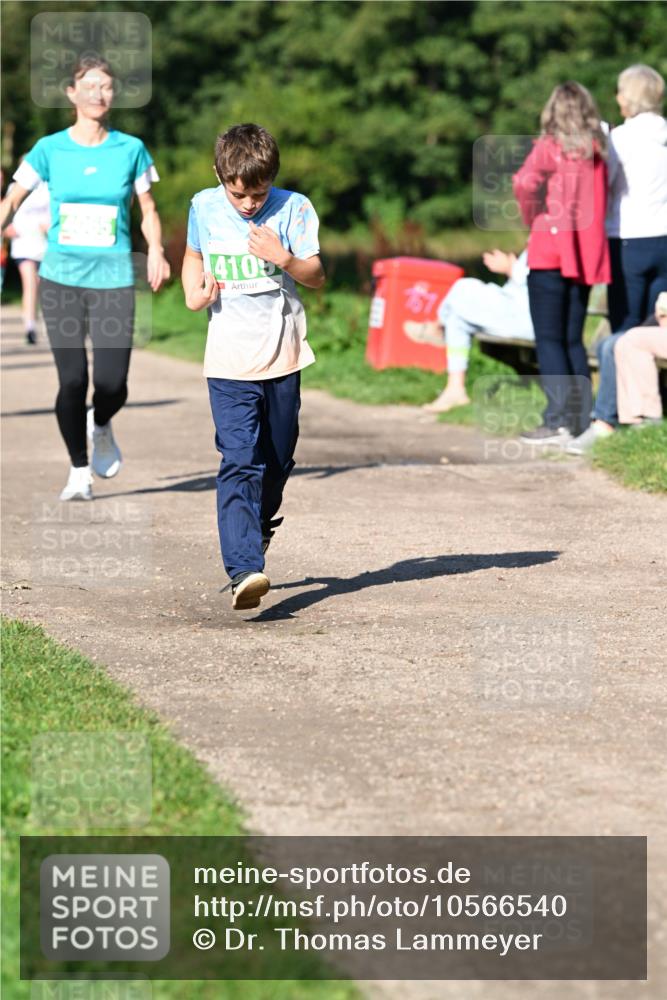 27.09.2026 - 35. Volkslauf durch das schöne Alstertal Dr. Thomas Lammeyer http://msf.ph/oto/10566540 27.09.2026 10:40:30 Laufen 410 meine-sportfotos.de