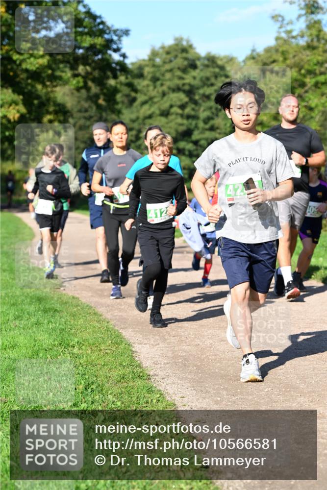 27.09.2026 - 35. Volkslauf durch das schöne Alstertal Dr. Thomas Lammeyer http://msf.ph/oto/10566581 27.09.2026 10:40:41 Laufen 412, 42, 109 meine-sportfotos.de