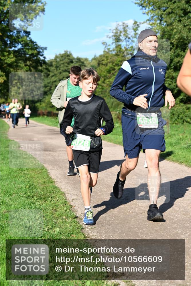 27.09.2026 - 35. Volkslauf durch das schöne Alstertal Dr. Thomas Lammeyer http://msf.ph/oto/10566609 27.09.2026 10:40:45 Laufen 4028, 4030 meine-sportfotos.de