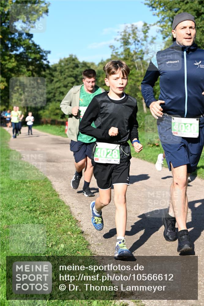 27.09.2026 - 35. Volkslauf durch das schöne Alstertal Dr. Thomas Lammeyer http://msf.ph/oto/10566612 27.09.2026 10:40:45 Laufen 4028, 4030 meine-sportfotos.de