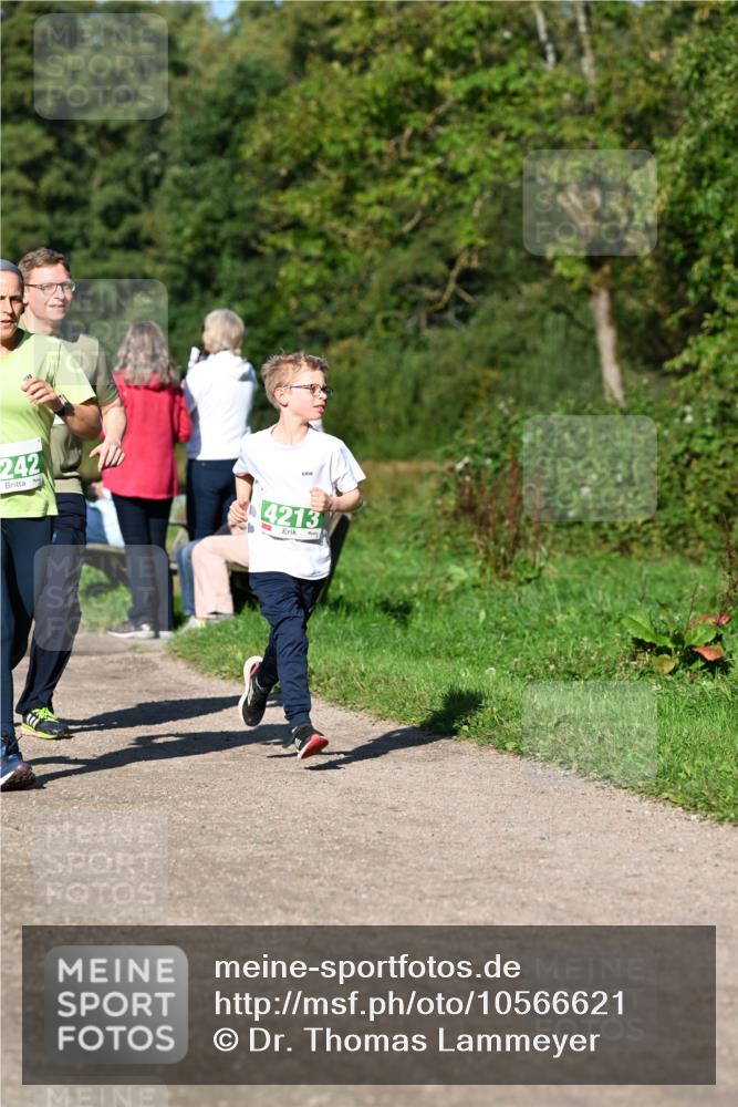 27.09.2026 - 35. Volkslauf durch das schöne Alstertal Dr. Thomas Lammeyer http://msf.ph/oto/10566621 27.09.2026 10:40:51 Laufen 242, 4213 meine-sportfotos.de
