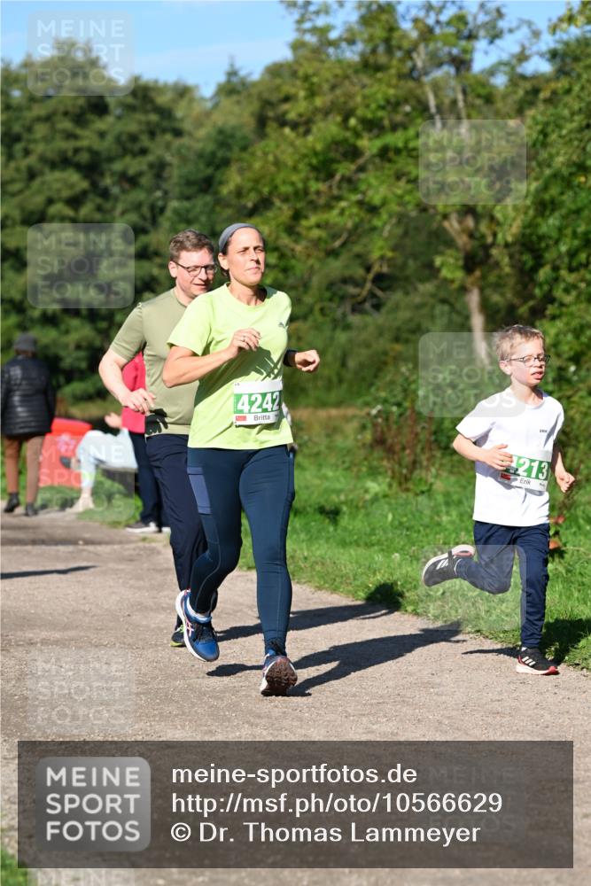 27.09.2026 - 35. Volkslauf durch das schöne Alstertal Dr. Thomas Lammeyer http://msf.ph/oto/10566629 27.09.2026 10:40:52 Laufen 14242, 213 meine-sportfotos.de