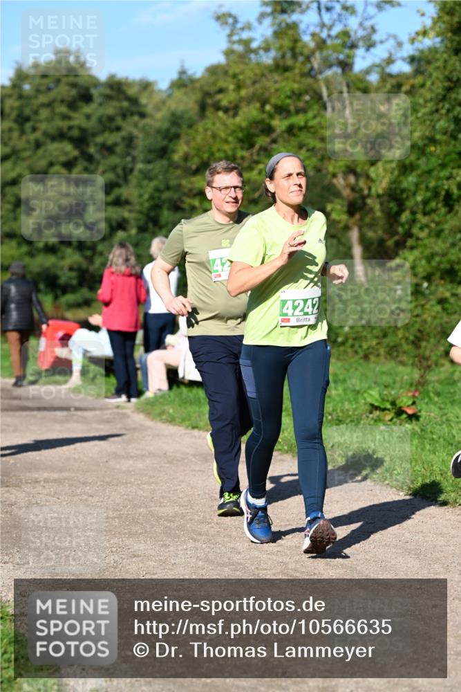 27.09.2026 - 35. Volkslauf durch das schöne Alstertal Dr. Thomas Lammeyer http://msf.ph/oto/10566635 27.09.2026 10:40:53 Laufen 42, 4242 meine-sportfotos.de