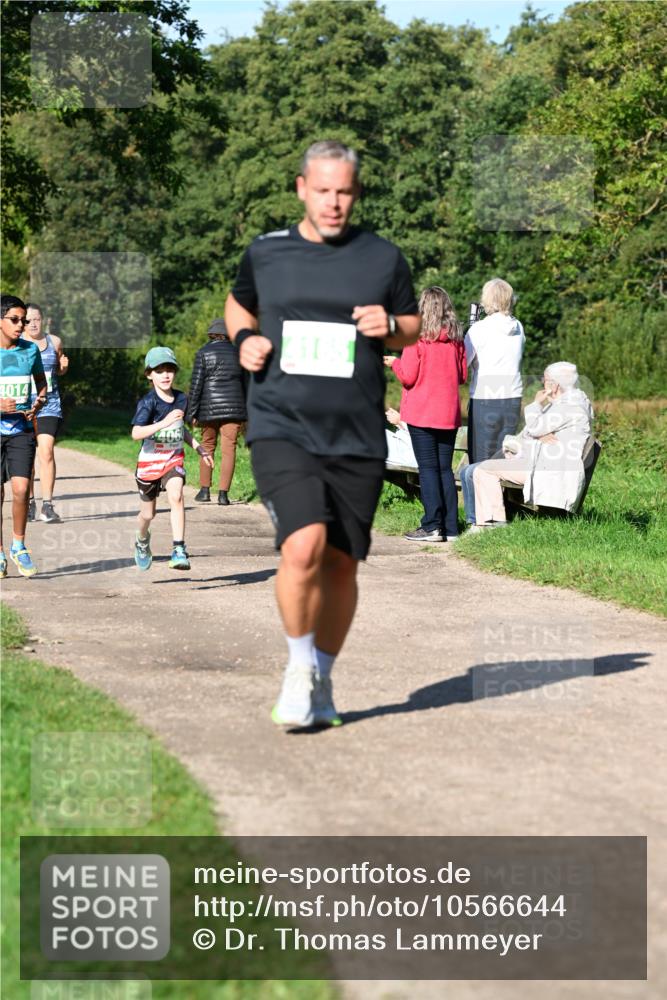27.09.2026 - 35. Volkslauf durch das schöne Alstertal Dr. Thomas Lammeyer http://msf.ph/oto/10566644 27.09.2026 10:40:54 Laufen 4165, 4014 meine-sportfotos.de