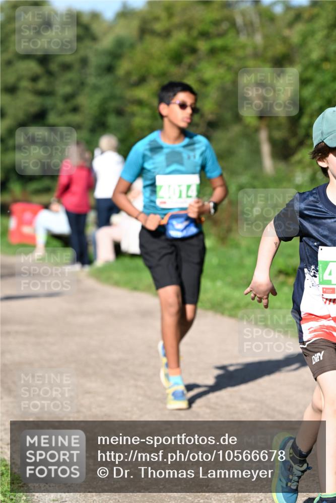 27.09.2026 - 35. Volkslauf durch das schöne Alstertal Dr. Thomas Lammeyer http://msf.ph/oto/10566678 27.09.2026 10:40:59 Laufen 4014, 4 meine-sportfotos.de