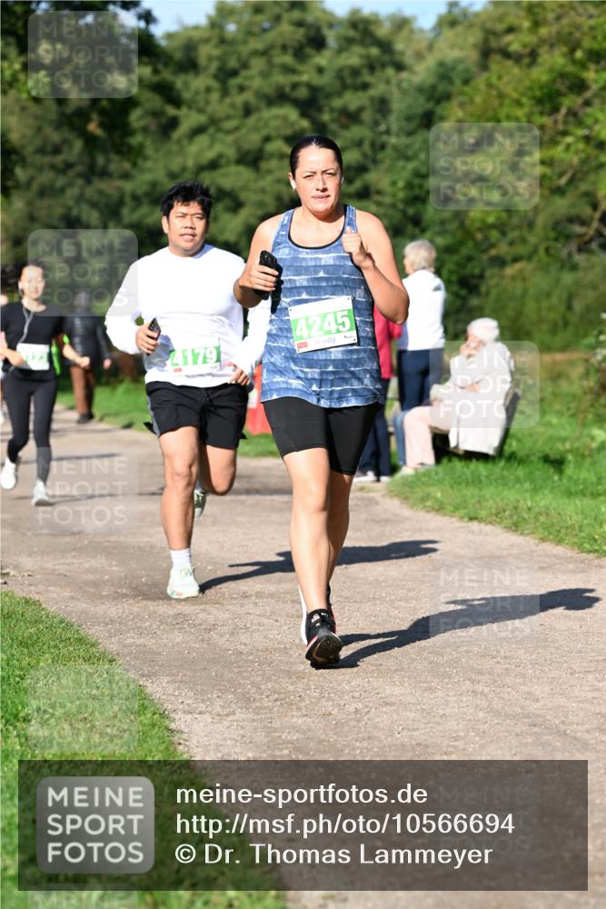 27.09.2026 - 35. Volkslauf durch das schöne Alstertal Dr. Thomas Lammeyer http://msf.ph/oto/10566694 27.09.2026 10:41:01 Laufen 4179, 4245 meine-sportfotos.de